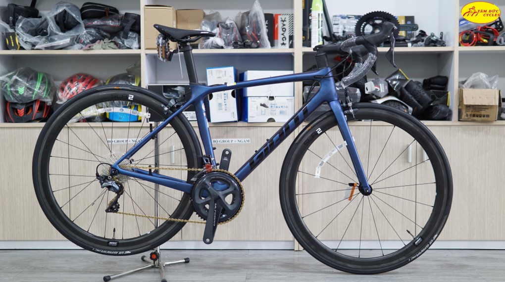 XE ĐẠP ĐUA GIANT TCR ADV PRO 1 2022