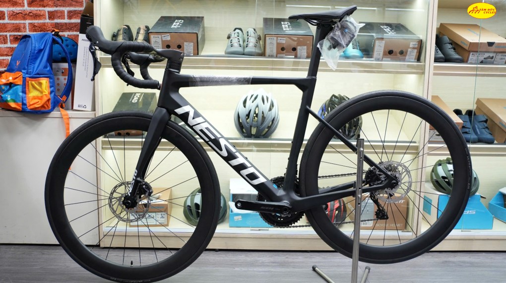 XE ĐẠP ĐUA NESTO LEOPAR FULL CARBON